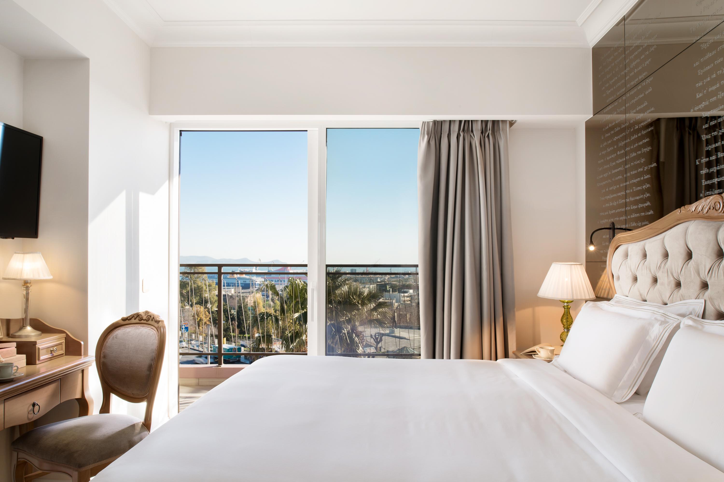 Legacy Gastro Hotel 5*